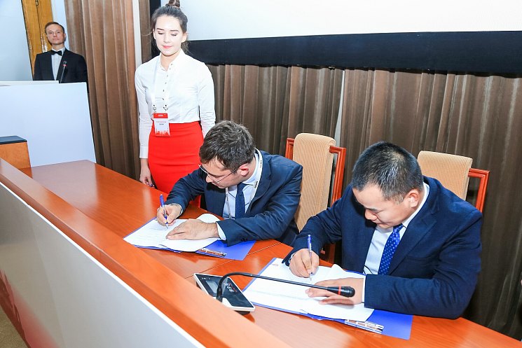 Компания LUKOIL Lubricants (China) развивает бизнес в Китае