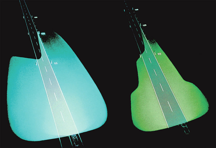 Фото 7. Сравнение возможностей фар с галогенной лампой и с ксеноновой. Справа работает галогенная лампа, слева – ксеноновая