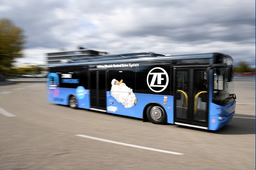 ​ZF удостоен премии Innovation Award за центральный электропривод CeTrax для автобусов