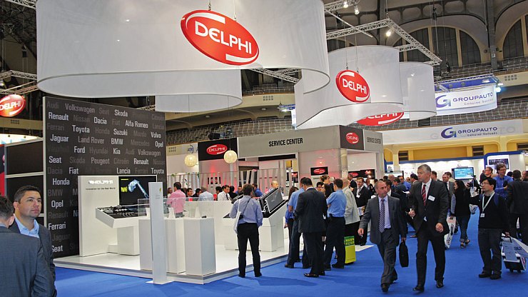 Компания Delphi. Средства связи и диагностики, обучение и
Центр обслуживания стали главными новостями компании на
выставке Automechanika 2012. Также были представлены новей­
шие системы Common Rail для дизелей Euro 5