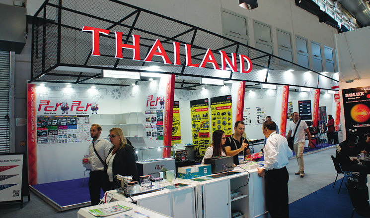 Из Таиланда прибыло 26 компаний. Но стендов было меньше – многие объединялись в такие вот «землячества». Обычная практика на больших выставках