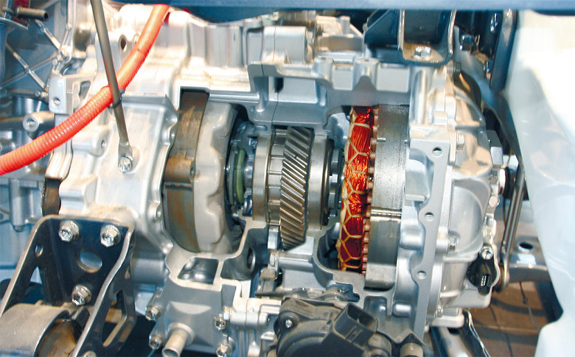 Ремонт и обслуживание гибридных автомобилей. Как правильно заменить силовой модуль на Lexus RX400Н?