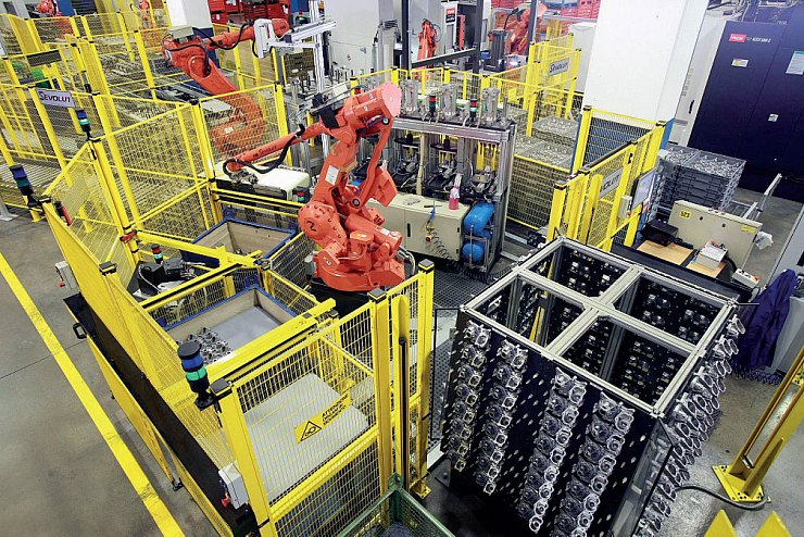 На заводе высокий уровень автоматизации