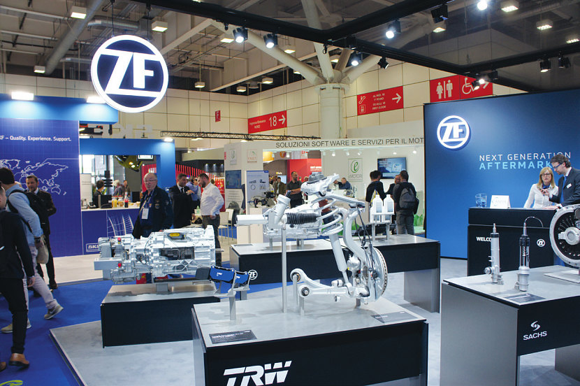 Итальянское представительство ZF демонстрировало классические и новейшие разработки концерна. Включая, разумеется, и системы TRW