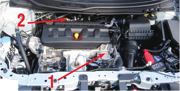 Газовый двигатель Honda Civic. Отличия от предыдущего снимка:
1 – заглушка на месте клапана EGR; 2 – элементы газовой аппаратуры
