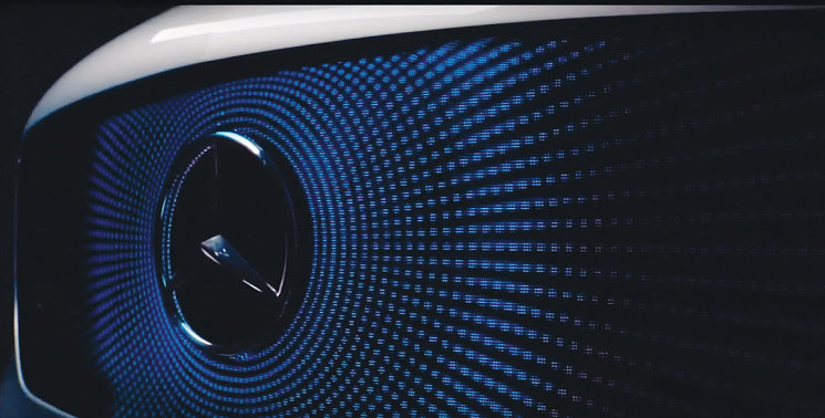 Рис. 1. Проект-маркетинг в образе многофункциональной решетки радиатора автомобиля будущего Mercedes-Benz Van Vision Concept