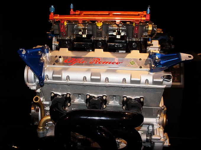 V-образный двигатель Alfa Romeo