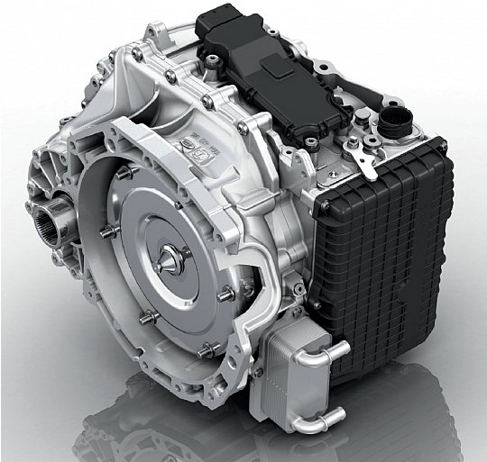 Новая 9-ступенчатая автоматическая коробка передач от ZF для легковых
автомобилей с передним поперечным расположением двигателя поддерживает
крутящий момент от 200 до 480 Нм