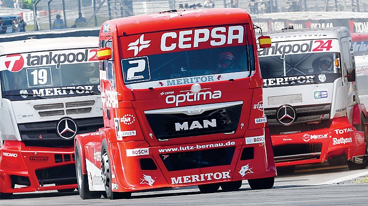 Компания Wulf Gaertner Autoparts осуществляет техническую поддержку команд
tankpool24 и CEPSA на Чемпионате Европы по гонкам на грузовиках FIA в 2015 году